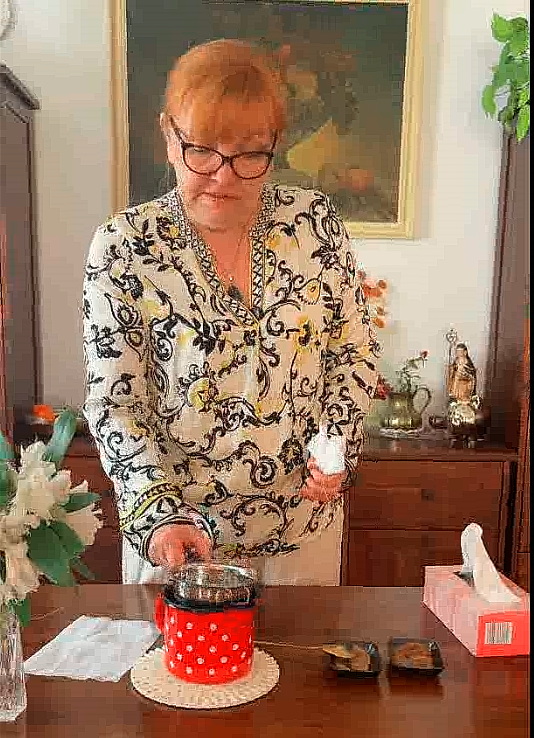veronika komprese naslov